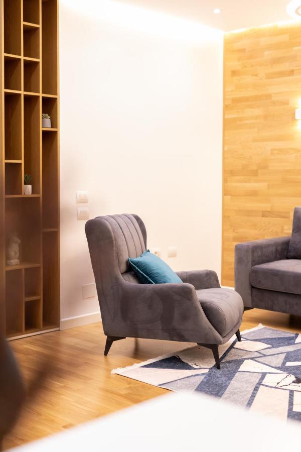 Exclusive 2 Bedrooms Apartment Tirana Exterior photo
